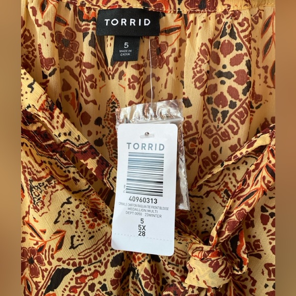 🆕 TORRID Medallion Crinkle Chiffon Raglan Tie Front Office Blouse SZ 5 5X - Picture 3 of 9